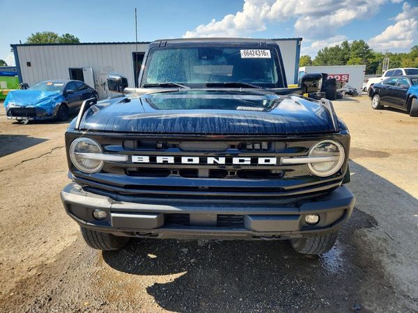 2022 FORD BRONCO