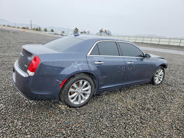 2018 CHRYSLER 300