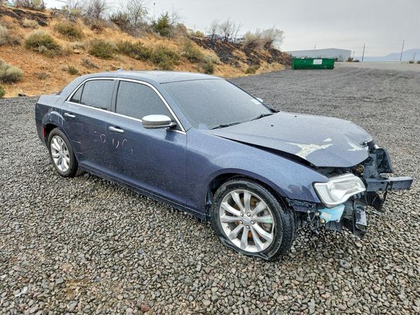 2018 CHRYSLER 300