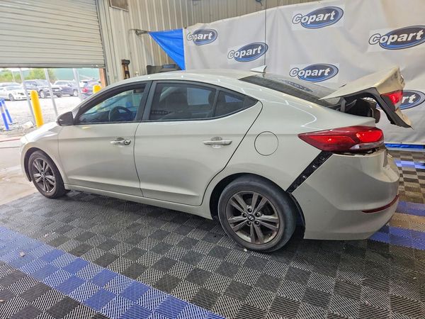 2017 HYUNDAI ELANTRA