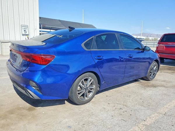 2022 KIA FORTE FE, LXS