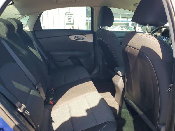 2022 KIA FORTE FE, LXS