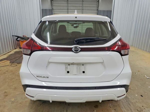 2021 NISSAN KICKS S