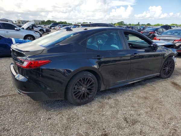 2026 TOYOTA CAMRY