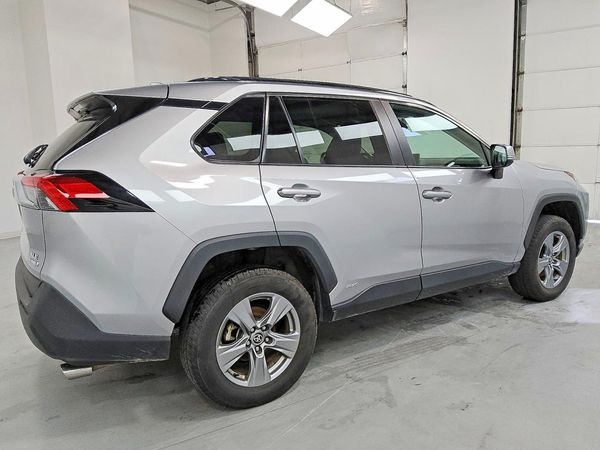 2022 TOYOTA RAV4 XLE — PSRA