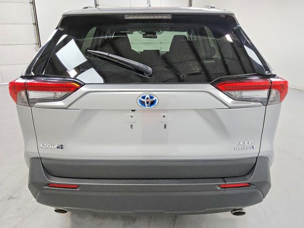 2022 TOYOTA RAV4 XLE — DIRR