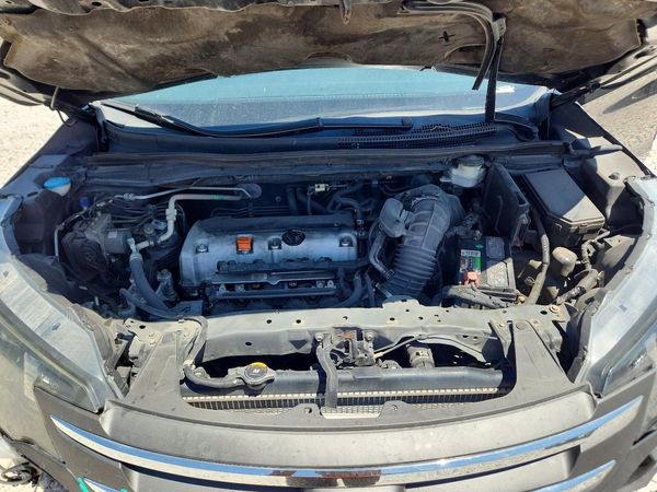 2014 HONDA CRV EX-L — Engine bay