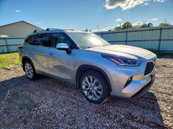 2023 TOYOTA HIGHLANDER Limited
