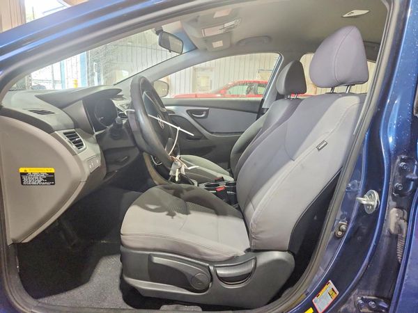 2015 HYUNDAI ELANTRA GLS(Middle)