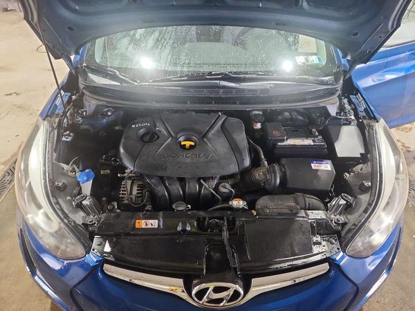 2015 HYUNDAI ELANTRA GLS(Middle)