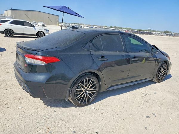 2021 TOYOTA COROLLA