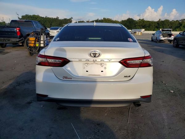 2019 TOYOTA CAMRY