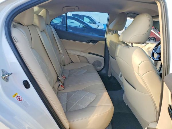 2019 TOYOTA CAMRY
