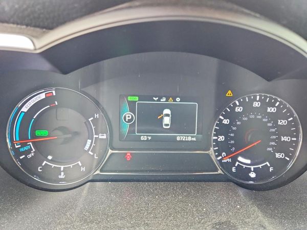 2014 KIA OPTIMA GL - Middle-low