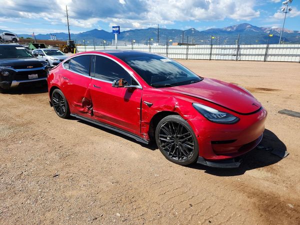 2018 TESLA MODEL 3
