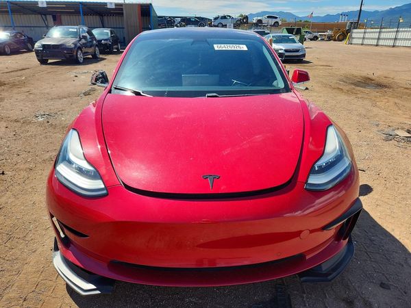 2018 TESLA MODEL 3