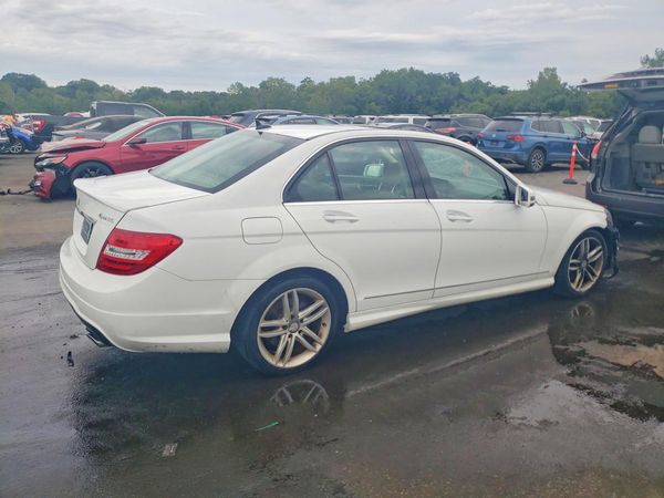 2013 MERCEDES-BENZ C C300
