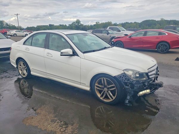 2013 MERCEDES-BENZ C C300