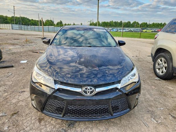 2015 TOYOTA CAMRY