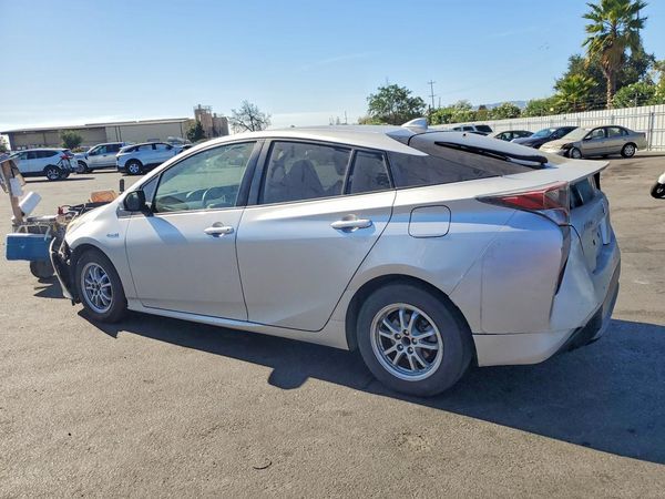 2017 TOYOTA PRIUS