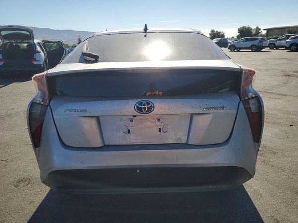 2017 TOYOTA PRIUS