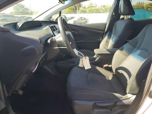 2017 TOYOTA PRIUS