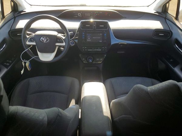 2017 TOYOTA PRIUS