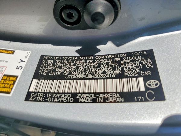 2017 TOYOTA PRIUS