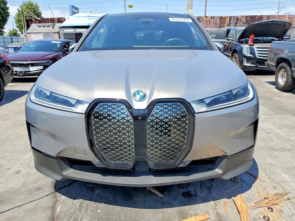 2024 BMW IX