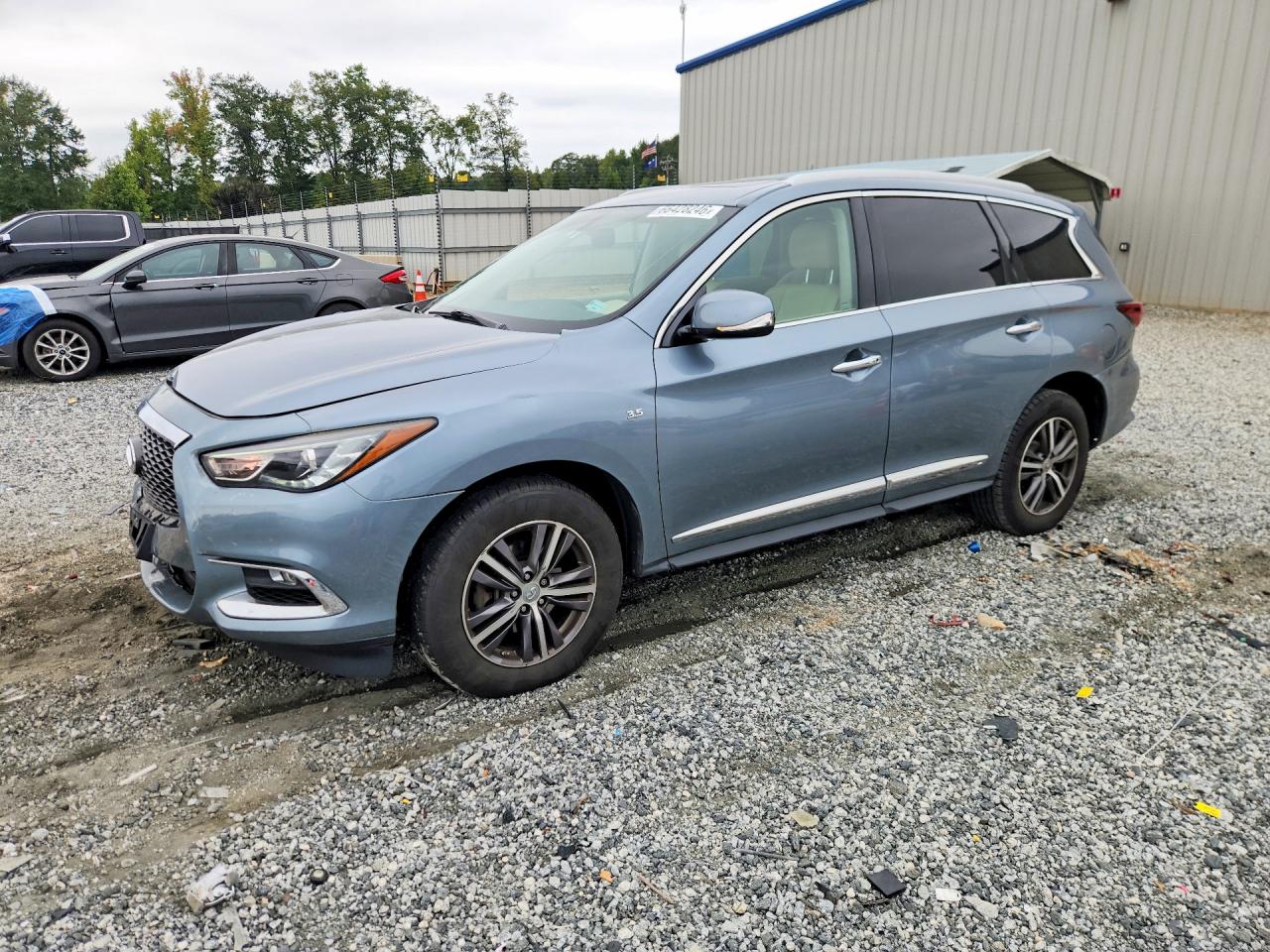 2017 INFINITI EX35