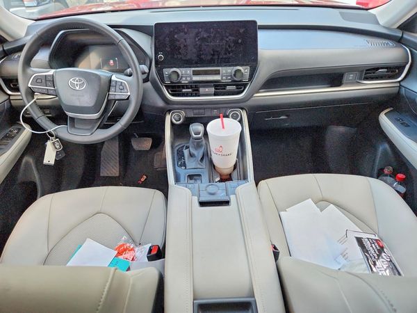 2025 TOYOTA GRAND HIGHLANDER