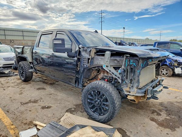 2025 CHEVROLET SILVERADO Custom — Passenger 3/4