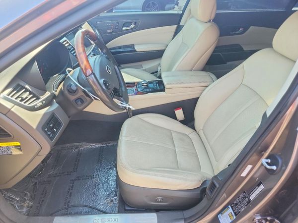 2016 KIA K900 Premium