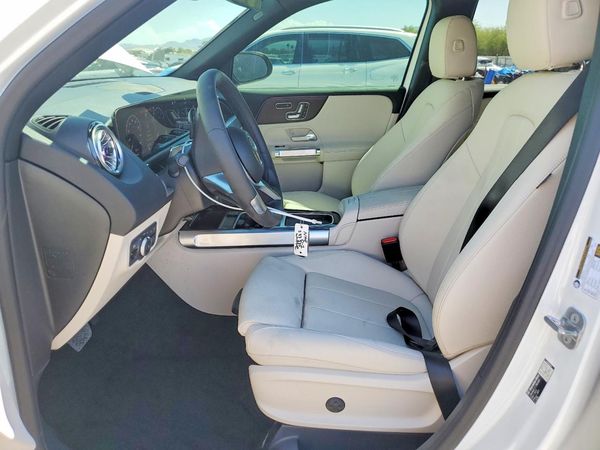 2026 MERCEDES-BENZ GLB — DENT