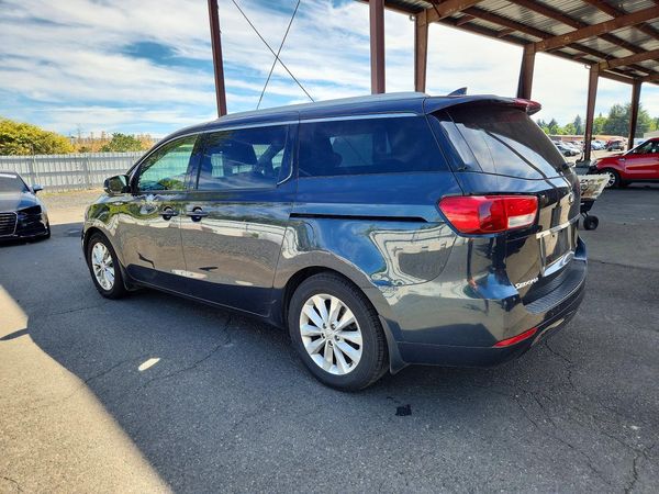 2016 KIA SEDONA EX - Middle level