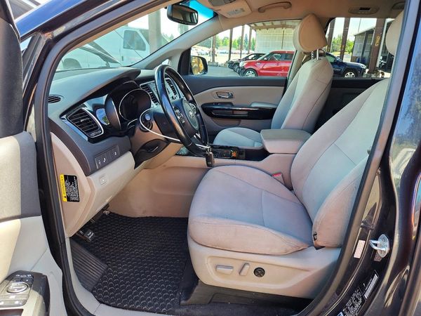 2016 KIA SEDONA EX - Middle level