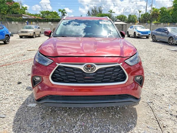 2022 TOYOTA HIGHLANDER
