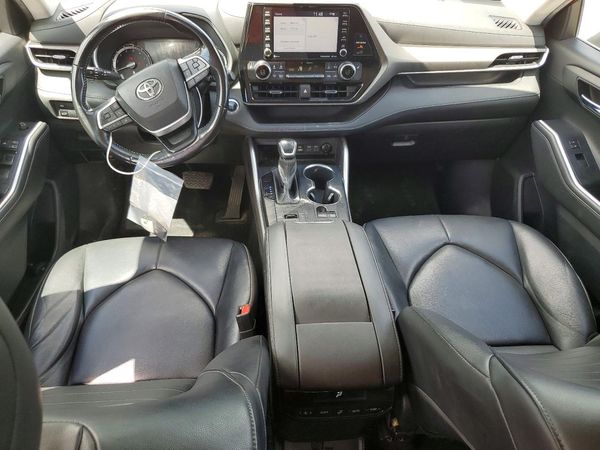 2022 TOYOTA HIGHLANDER