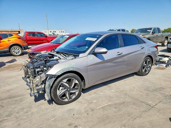 2022 HYUNDAI ELANTRA Limited