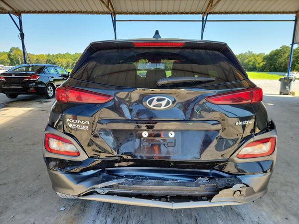 2021 HYUNDAI KONA SEL