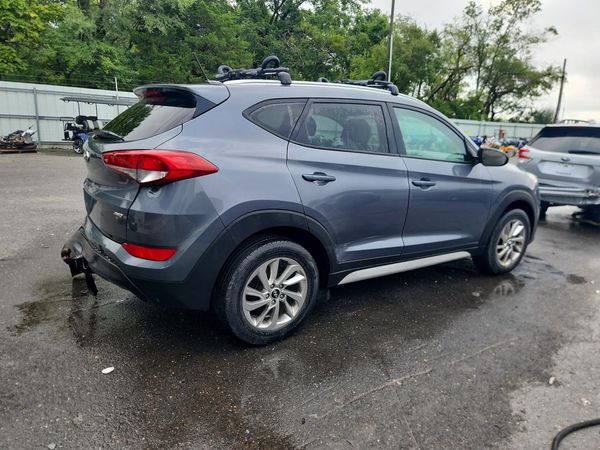 2017 HYUNDAI TUCSON