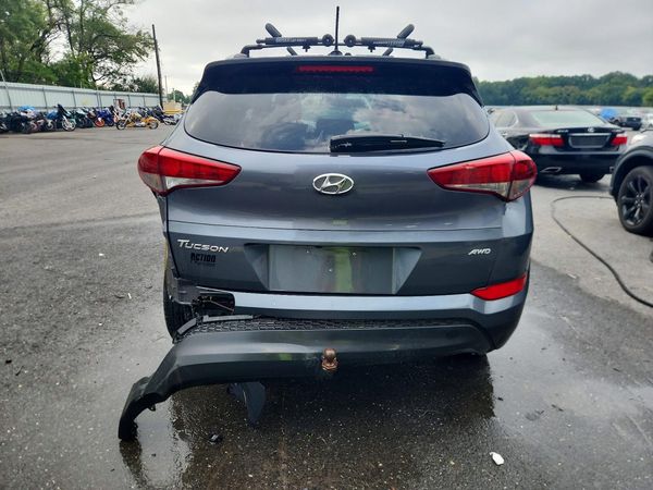 2017 HYUNDAI TUCSON