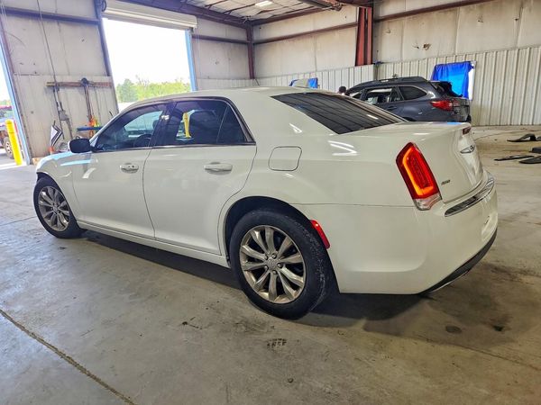 2015 CHRYSLER 300 Limited
