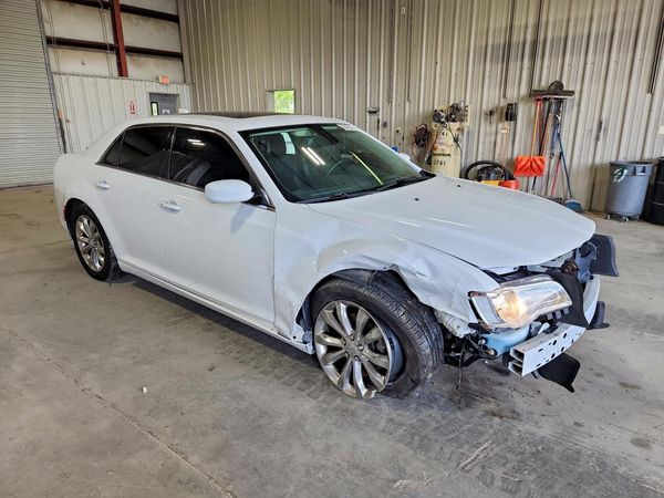 2015 CHRYSLER 300 Limited