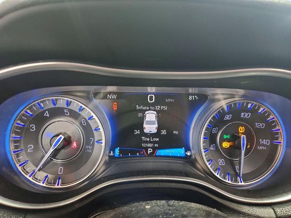 2015 CHRYSLER 300 Limited