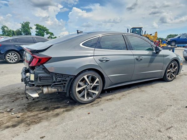 2022 HYUNDAI SONATA SEL Plus
