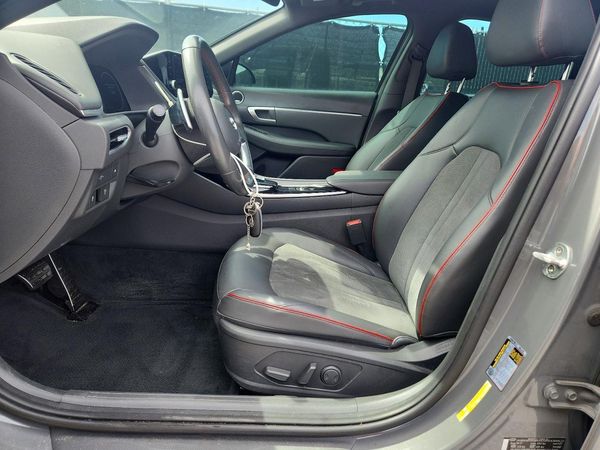 2022 HYUNDAI SONATA SEL Plus