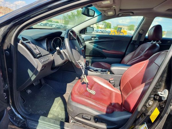 2012 HYUNDAI SONATA Middle level