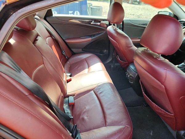 2012 HYUNDAI SONATA Middle level
