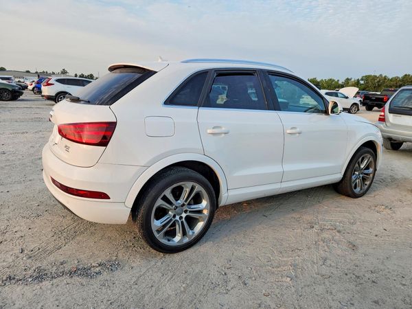 2015 AUDI Q3